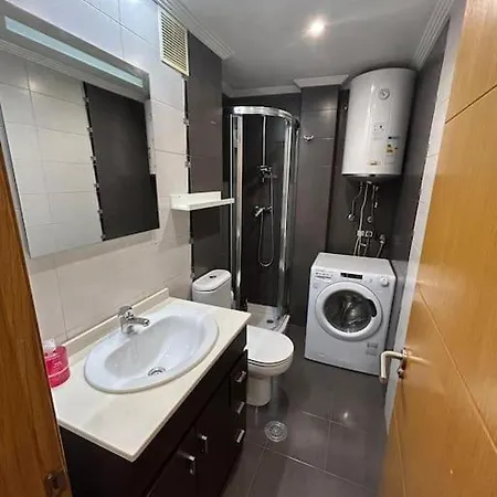 Apartamento En Sanjurjo Badia Con Vistas A La Ria Vigo